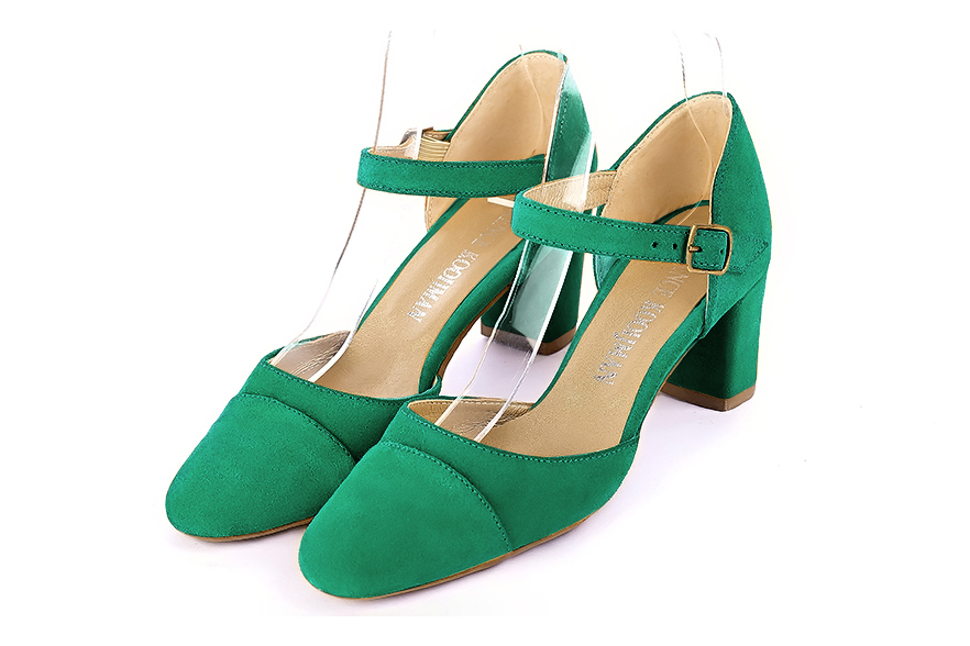 French elegance and refinement for these emerald green dress open side shoes, with an instep strap, 
                available in many subtle leather and colour combinations. Its high vamp and fitted strap will give you good support.
To personalize or not, according to your inspiration and your needs.  
                Matching clutches for parties, ceremonies and weddings.   
                You can customize these shoes to perfectly match your tastes or needs, and have a unique model.  
                Choice of leathers, colours, knots and heels. 
                Wide range of materials and shades carefully chosen.  
                Rich collection of flat, low, mid and high heels.  
                Small and large shoe sizes - Florence KOOIJMAN